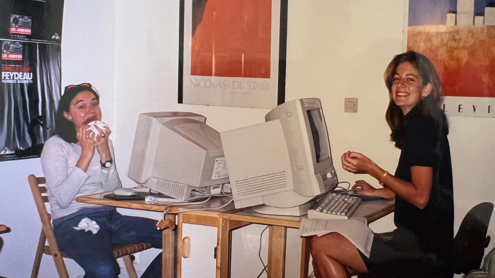 students in 1998 sit at bulky computers